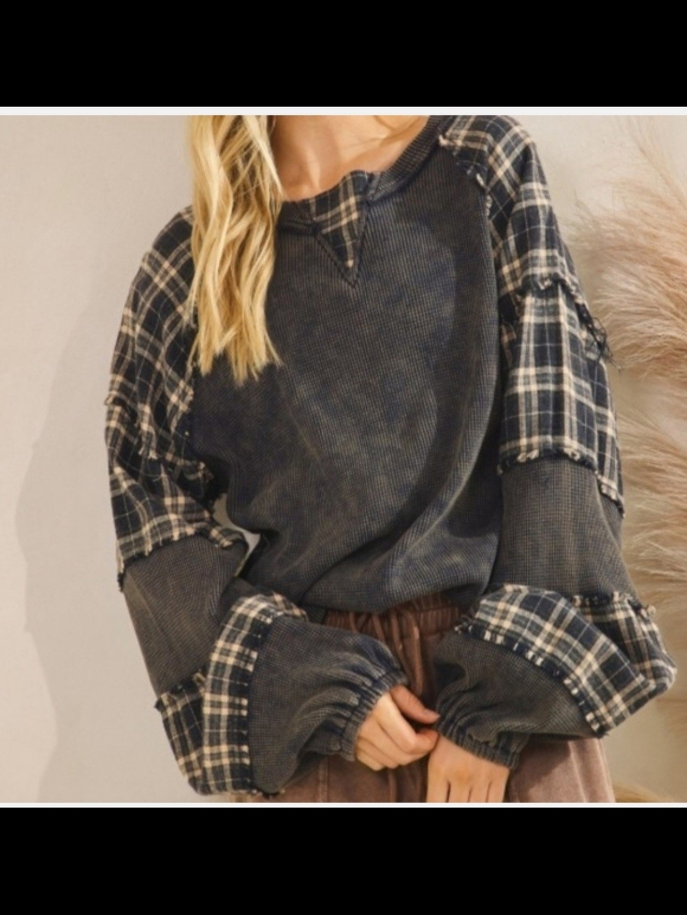 048p Plaid Sleeve Puff-Sleeve Knit Top - Gray